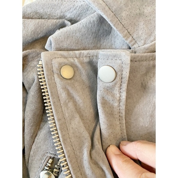 BlankNYC Gray Suede Leather
Asymmetrical Moto Jacket New Size XS - Picture 10 of 14